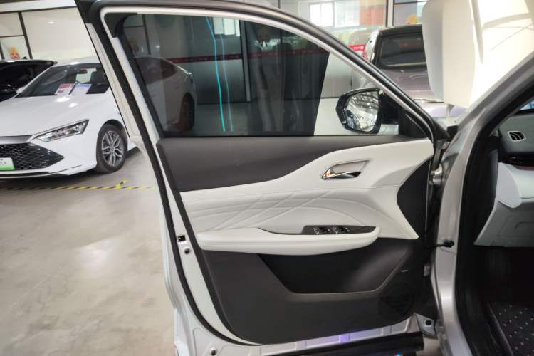 Used CHANGAN UNI-Z New Energy 2024 Blue Whale Smart Electric iDD 125km Excellence Model Left Front Door Interior