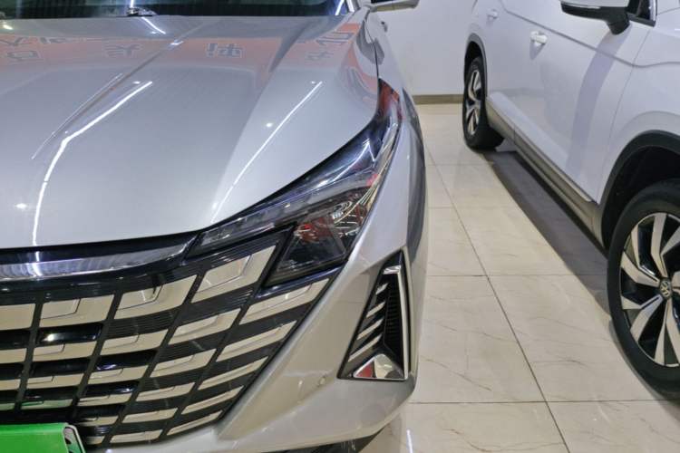 Used CHANGAN UNI-Z New Energy 2024 Blue Whale Smart Electric iDD 125km Excellence Model Left Front Headlight