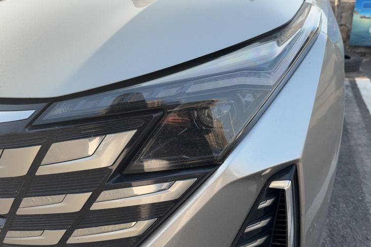Used CHANGAN UNI-Z New Energy 2024 Blue Whale Smart Electric iDD 125km Excellence Model Left Front Headlight