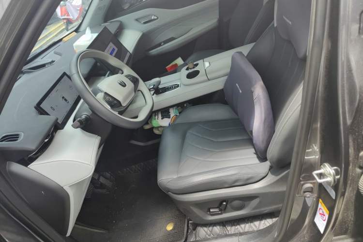 Used CHANGAN UNI-Z New Energy 2024 Blue Whale Smart Electric iDD 125km Beyond Edition Left Front Seat