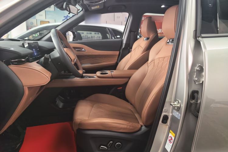Used CHANGAN UNI-Z New Energy 2024 Blue Whale Smart Electric iDD 125km Excellence Model Left Front Seat