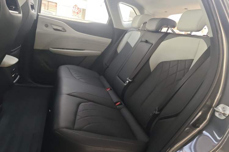Used CHANGAN UNI-Z New Energy 2024 Blue Whale Smart Electric iDD 125km Excellence Model Left Rear Seat