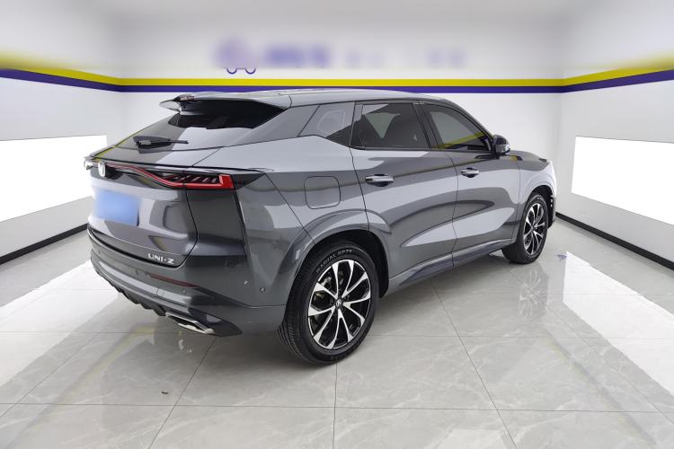 Used CHANGAN UNI-Z New Energy 2024 Blue Whale Smart Electric iDD 125km Excellence Model Rear Right 45 Deg