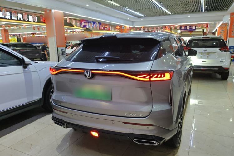 Used CHANGAN UNI-Z New Energy 2024 Blue Whale Smart Electric iDD 125km Excellence Model Rear Right 45 Deg