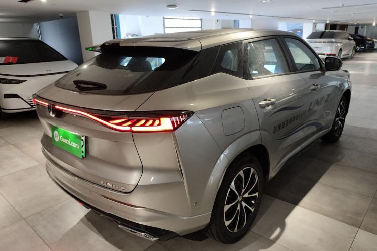 Used CHANGAN UNI-Z New Energy 2024 Blue Whale Smart Electric iDD 125km Excellence Model Rear Right 45 Deg