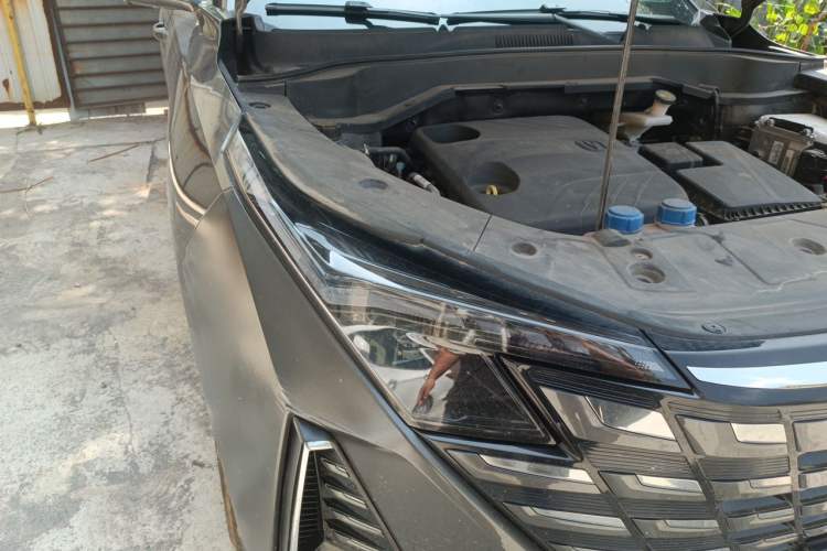 Used CHANGAN UNI-Z New Energy 2024 Blue Whale Smart Electric iDD 125km Beyond Edition Right Front Headlight