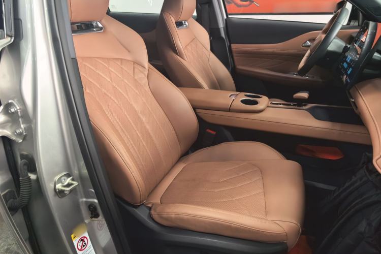 Used CHANGAN UNI-Z New Energy 2024 Blue Whale Smart Electric iDD 125km Excellence Model Right Front Seat