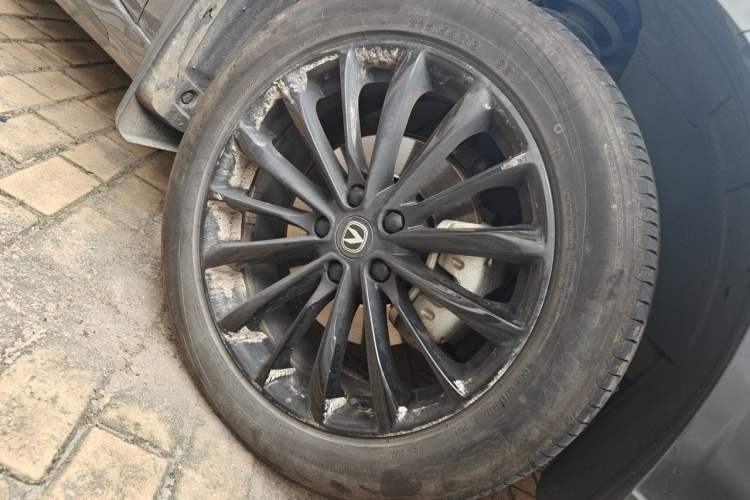 Used CHANGAN UNI-Z New Energy 2024 Blue Whale Smart Electric iDD 125km Leading Model Right Front Wheel Hub