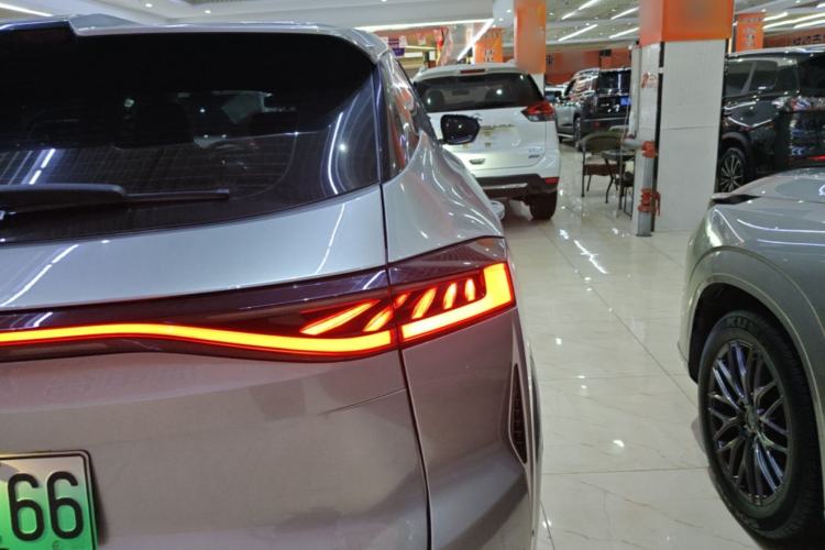 Used CHANGAN UNI-Z New Energy 2024 Blue Whale Smart Electric iDD 125km Excellence Model Right Rear Taillight