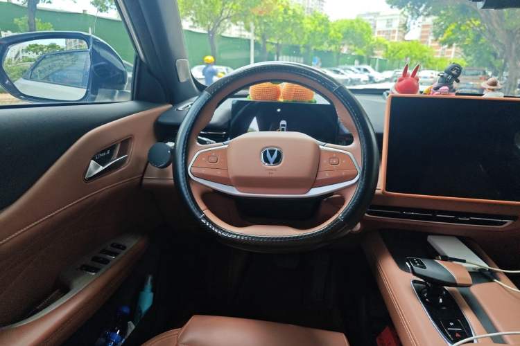 Used CHANGAN UNI-Z New Energy 2024 Blue Whale Smart Electric iDD 125km Excellence Model Steering Wheel
