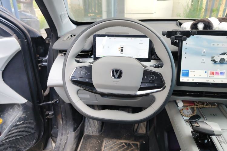 Used CHANGAN UNI-Z New Energy 2024 Blue Whale Smart Electric iDD 125km Excellence Model Steering Wheel
