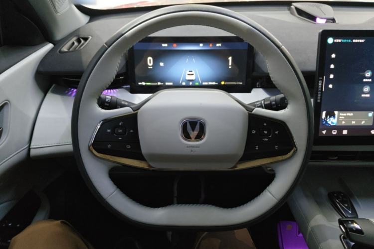 Used CHANGAN UNI-Z New Energy 2024 Blue Whale Smart Electric iDD 125km Excellence Model Steering Wheel