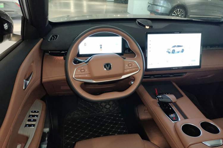Used CHANGAN UNI-Z New Energy 2024 Blue Whale Smart Electric iDD 125km Excellence Model Steering Wheel