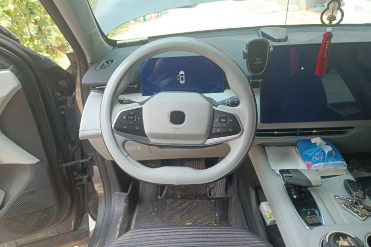 Used CHANGAN UNI-Z New Energy 2024 Blue Whale Smart Electric iDD 125km Beyond Edition Steering Wheel
