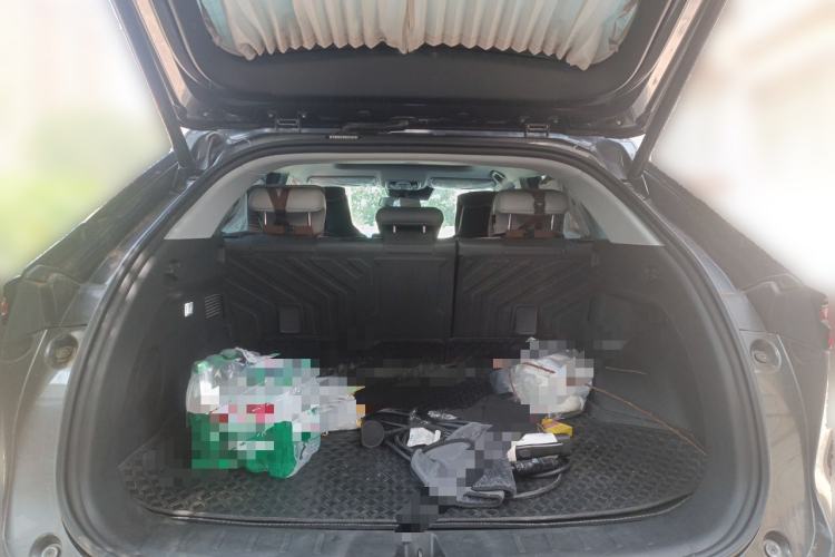 Used CHANGAN UNI-Z New Energy 2024 Blue Whale Smart Electric iDD 125km Beyond Edition Trunk