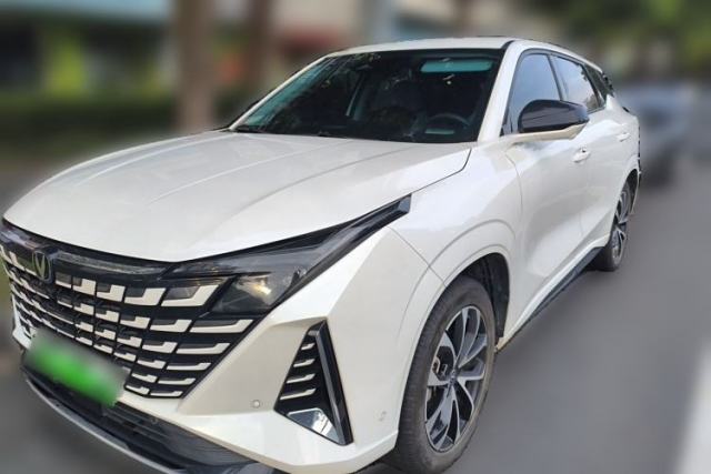 CHANGAN UNI-Z New Energy 2024 Blue Whale Smart Electric iDD 125km Excellence Model usata