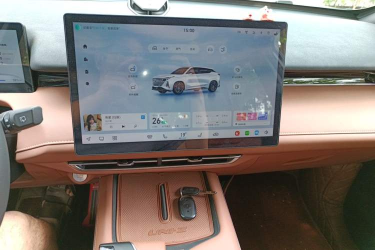 Used CHANGAN UNI-Z New Energy 2024 Blue Whale Smart Electric iDD 125km Beyond Edition Audio And AC Panel