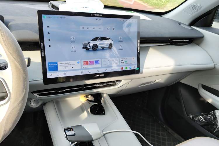 Used CHANGAN UNI-Z New Energy 2024 Blue Whale Smart Electric iDD 125km Beyond Edition Audio And AC Panel