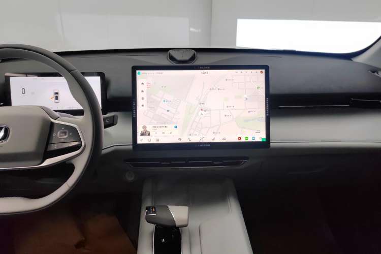 Used CHANGAN UNI-Z New Energy 2024 Blue Whale Smart Electric iDD 125km Beyond Edition Audio And AC Panel