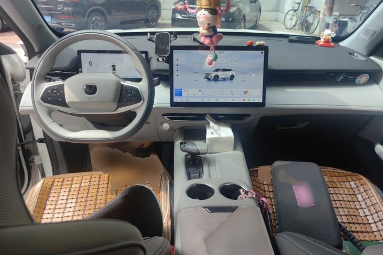 Used CHANGAN UNI-Z New Energy 2024 Blue Whale Smart Electric iDD 125km Beyond Edition Center Console