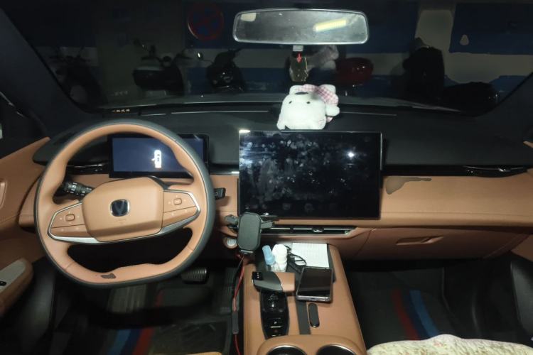 Used CHANGAN UNI-Z New Energy 2024 Blue Whale Smart Electric iDD 125km Beyond Edition Center Console