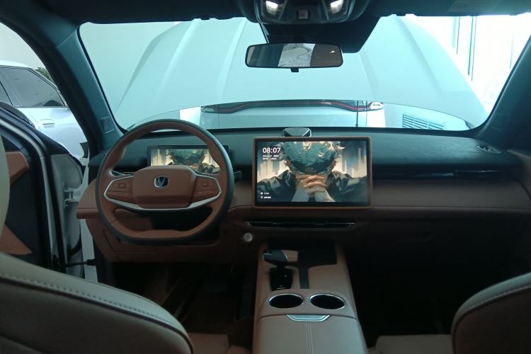 Used CHANGAN UNI-Z New Energy 2024 Blue Whale Smart Electric iDD 125km Beyond Edition Center Console