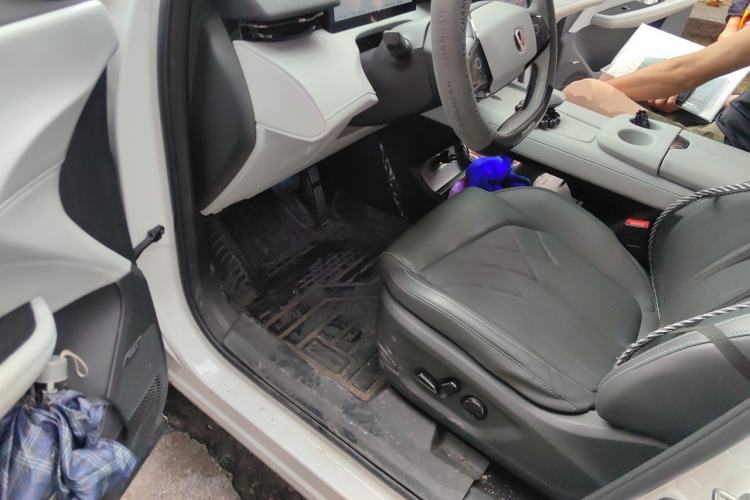 Used CHANGAN UNI-Z New Energy 2024 Blue Whale Smart Electric iDD 125km Excellence Model Driver Seat
