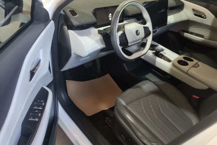 Used CHANGAN UNI-Z New Energy 2024 Blue Whale Smart Electric iDD 125km Excellence Model Driver Seat