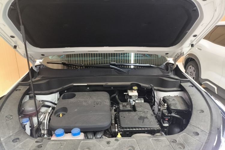 Used CHANGAN UNI-Z New Energy 2024 Blue Whale Smart Electric iDD 125km Beyond Edition Engine Bay