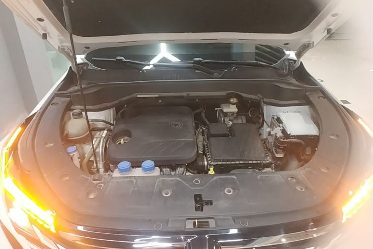 Used CHANGAN UNI-Z New Energy 2024 Blue Whale Smart Electric iDD 125km Beyond Edition Engine Bay