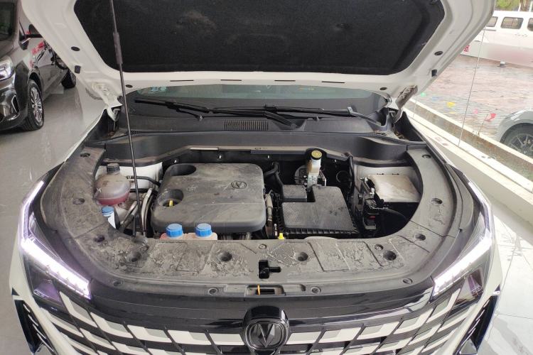 Used CHANGAN UNI-Z New Energy 2024 Blue Whale Smart Electric iDD 125km Beyond Edition Engine Bay