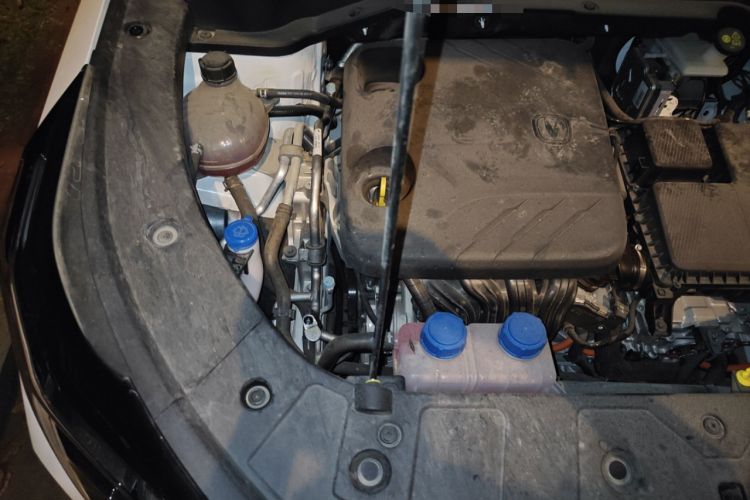 Used CHANGAN UNI-Z New Energy 2024 Blue Whale Smart Electric iDD 125km Beyond Edition Engine Bay Right