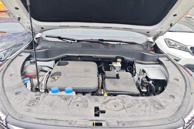 Used CHANGAN UNI-Z New Energy 2024 Blue Whale Smart Electric iDD 125km Excellence Model Engine Bay