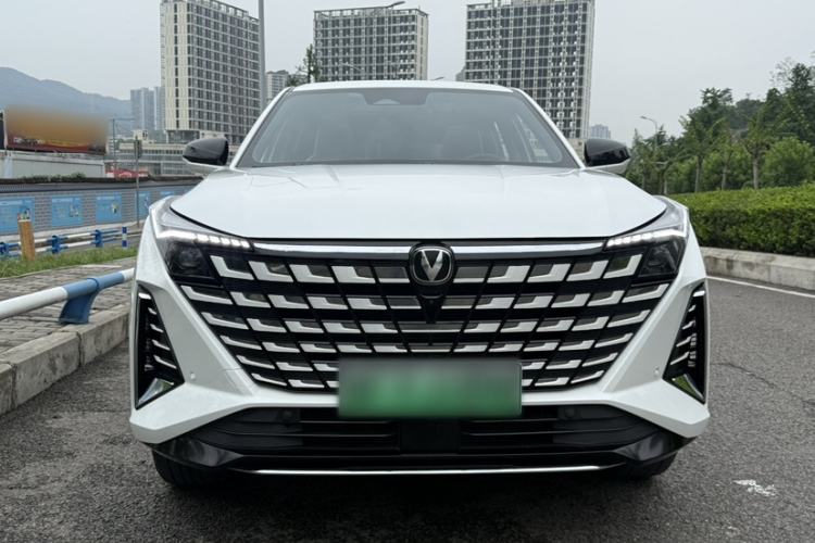 Used CHANGAN UNI-Z New Energy 2024 Blue Whale Smart Electric iDD 125km Beyond Edition Exterior 1