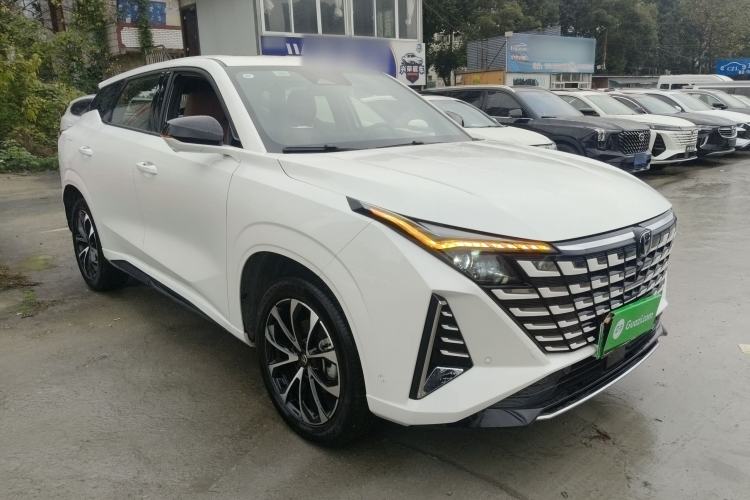 Used CHANGAN UNI-Z New Energy 2024 Blue Whale Smart Electric iDD 125km Excellence Model Exterior 2