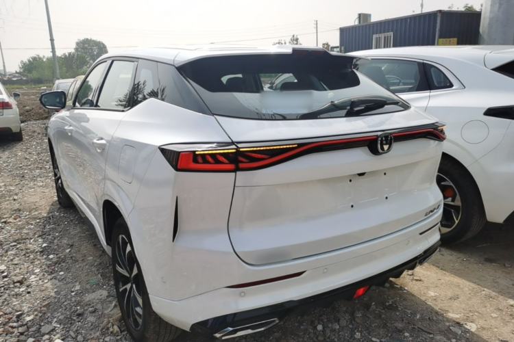 Used CHANGAN UNI-Z New Energy 2024 Blue Whale Smart Electric iDD 125km Excellence Model Exterior 2