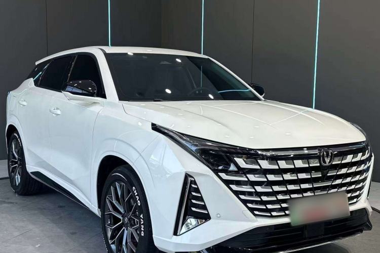 Used CHANGAN UNI-Z New Energy 2024 Blue Whale Smart Electric iDD 125km Beyond Edition Exterior 3