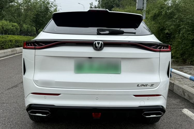 Used CHANGAN UNI-Z New Energy 2024 Blue Whale Smart Electric iDD 125km Beyond Edition Exterior 3