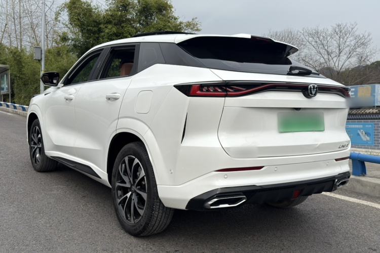 Used CHANGAN UNI-Z New Energy 2024 Blue Whale Smart Electric iDD 125km Excellence Model Exterior 4