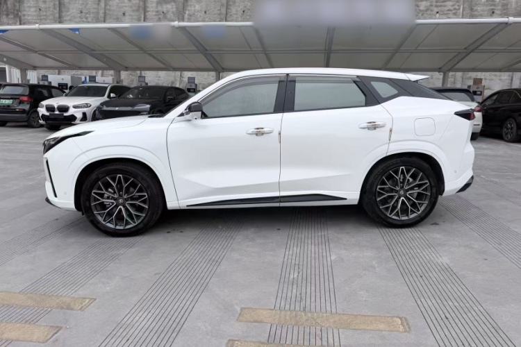 Used CHANGAN UNI-Z New Energy 2024 Blue Whale Smart Electric iDD 125km Excellence Model Exterior 6