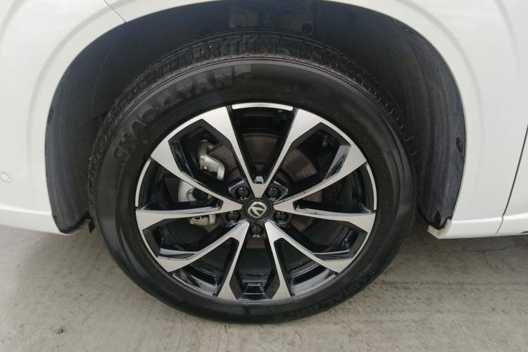 Used CHANGAN UNI-Z New Energy 2024 Blue Whale Smart Electric iDD 125km Excellence Model Exterior 7