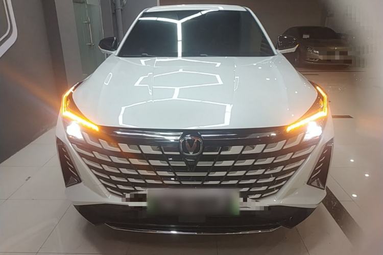 Used CHANGAN UNI-Z New Energy 2024 Blue Whale Smart Electric iDD 125km Beyond Edition Front