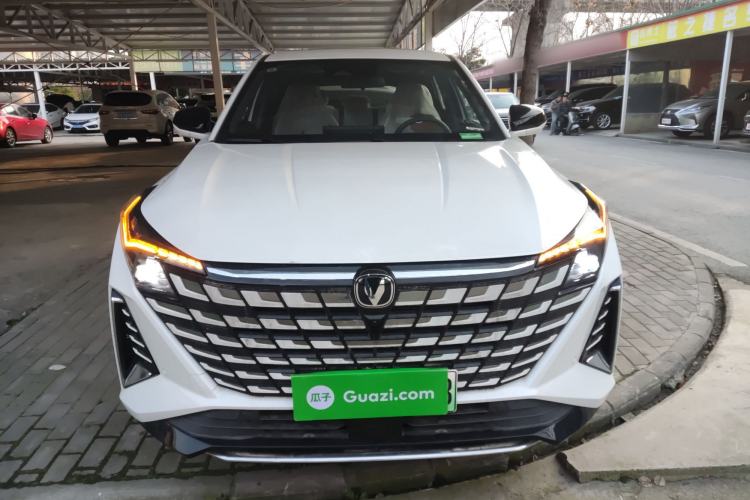 Used CHANGAN UNI-Z New Energy 2024 Blue Whale Smart Electric iDD 125km Beyond Edition Front