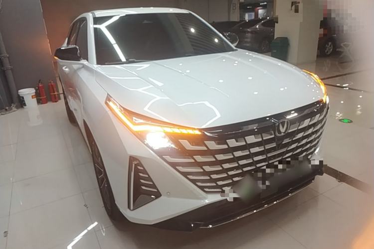 Used CHANGAN UNI-Z New Energy 2024 Blue Whale Smart Electric iDD 125km Beyond Edition Front Right 45 Deg
