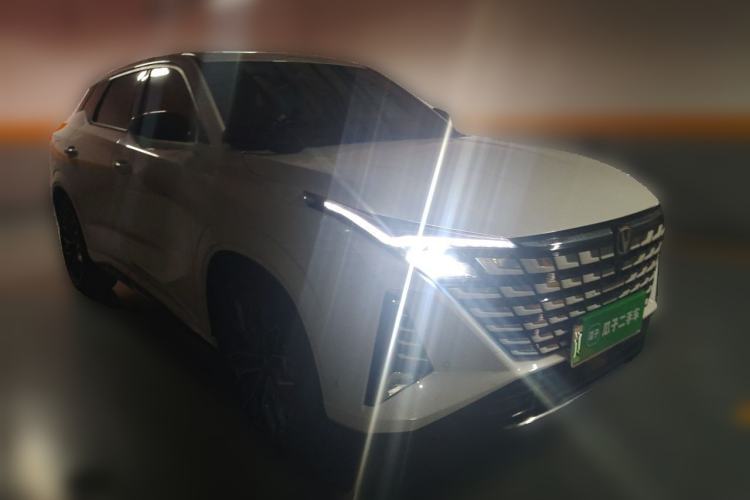 Used CHANGAN UNI-Z New Energy 2024 Blue Whale Smart Electric iDD 125km Excellence Model Front Right 45 Deg