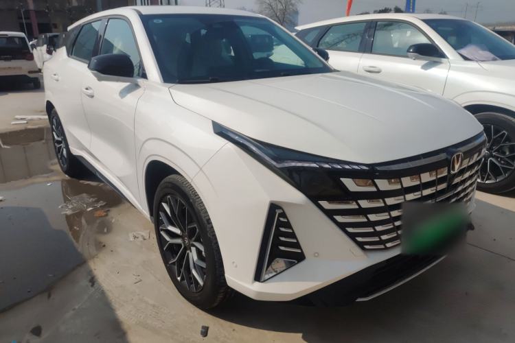 Used CHANGAN UNI-Z New Energy 2024 Blue Whale Smart Electric iDD 125km Excellence Model Front Right 45 Deg