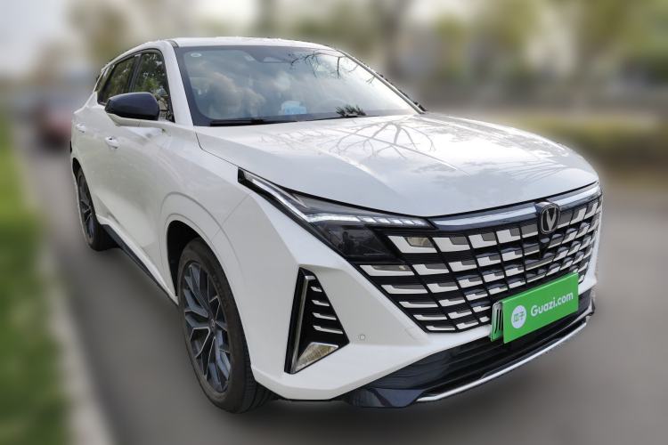 Used CHANGAN UNI-Z New Energy 2024 Blue Whale Smart Electric iDD 125km Beyond Edition Front Right 45 Deg