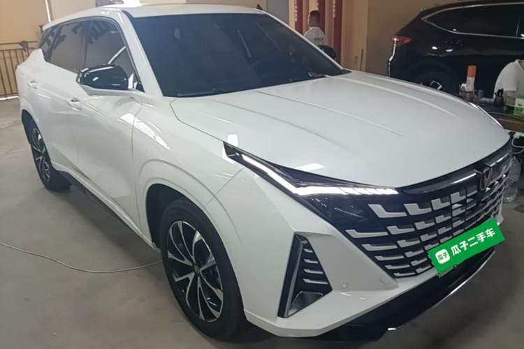 Used CHANGAN UNI-Z New Energy 2024 Blue Whale Smart Electric iDD 125km Beyond Edition Front Right 45 Deg