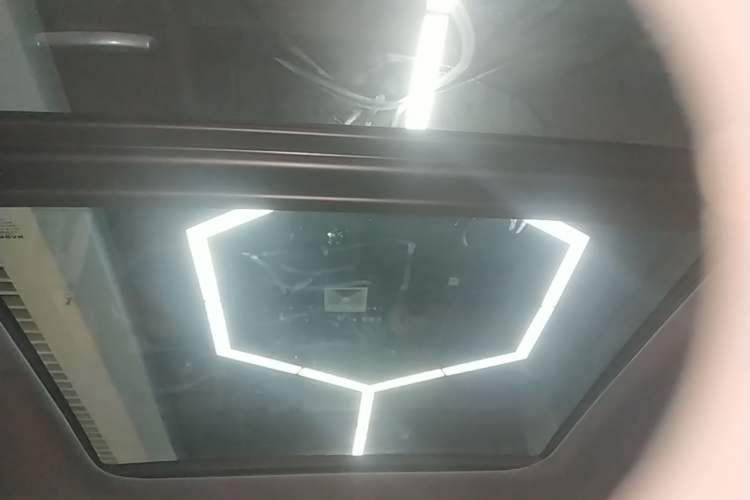Used CHANGAN UNI-Z New Energy 2024 Blue Whale Smart Electric iDD 125km Beyond Edition Headliner