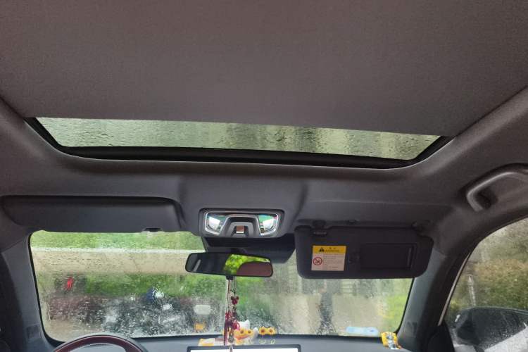 Used CHANGAN UNI-Z New Energy 2024 Blue Whale Smart Electric iDD 125km Beyond Edition Headliner